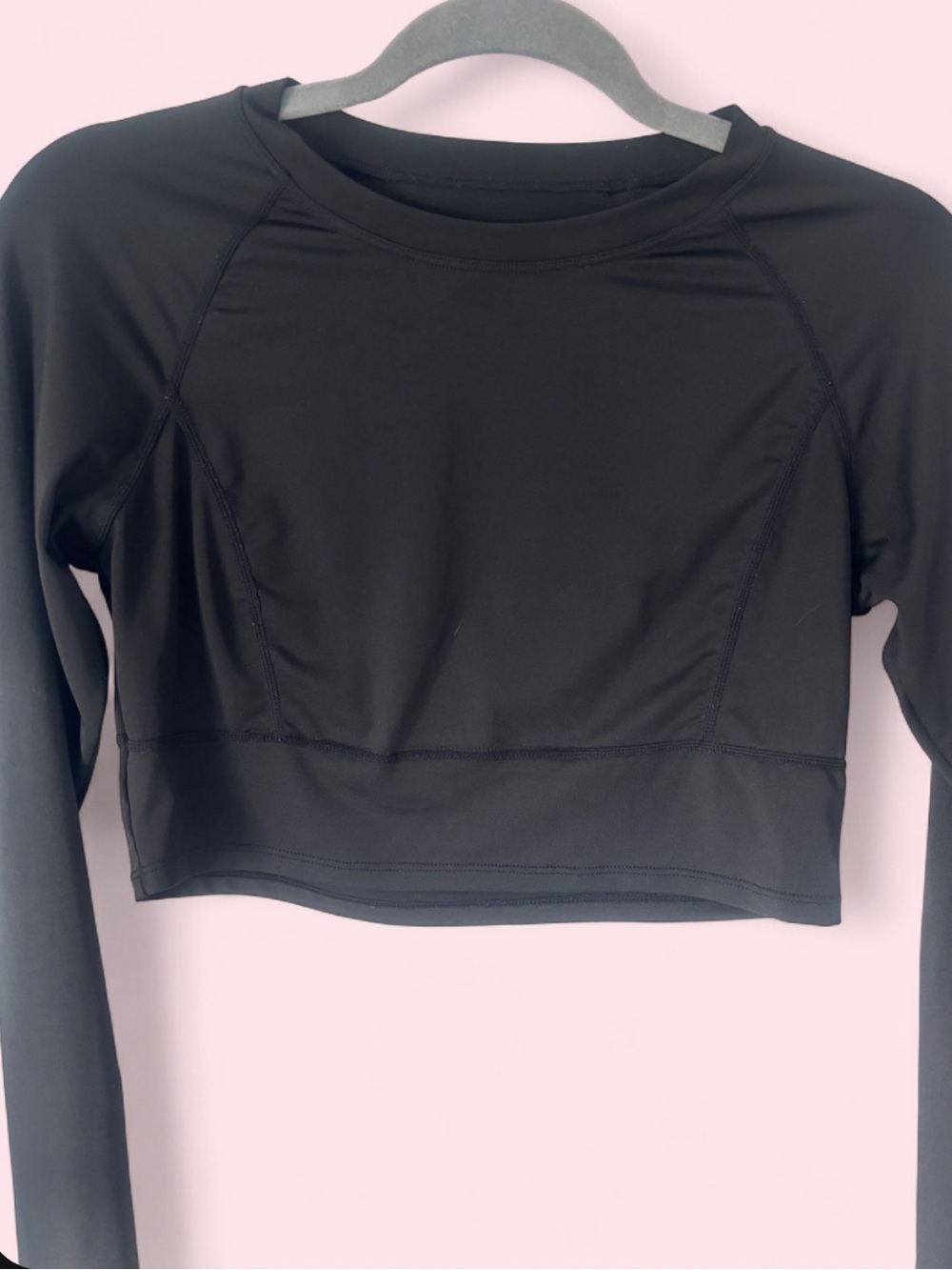 Black Long-Sleeve Crop Workout Top